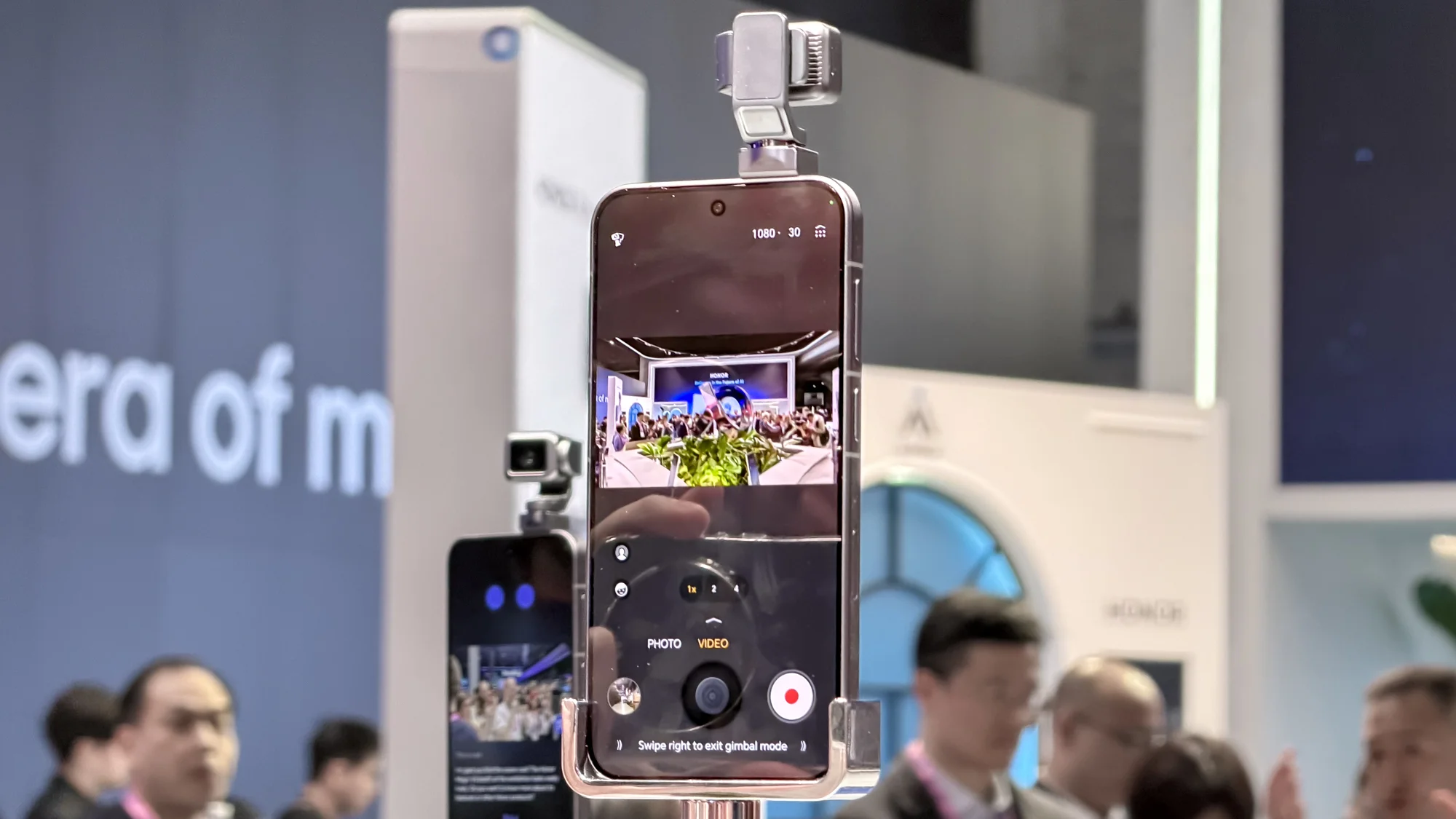 Honor Robot Phone with gimbal camera facing backwards