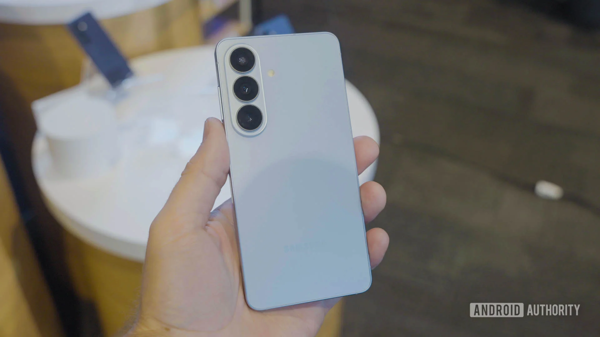 The Galaxy S26 proves why Samsung shouldn’t have canceled the S26 Pro