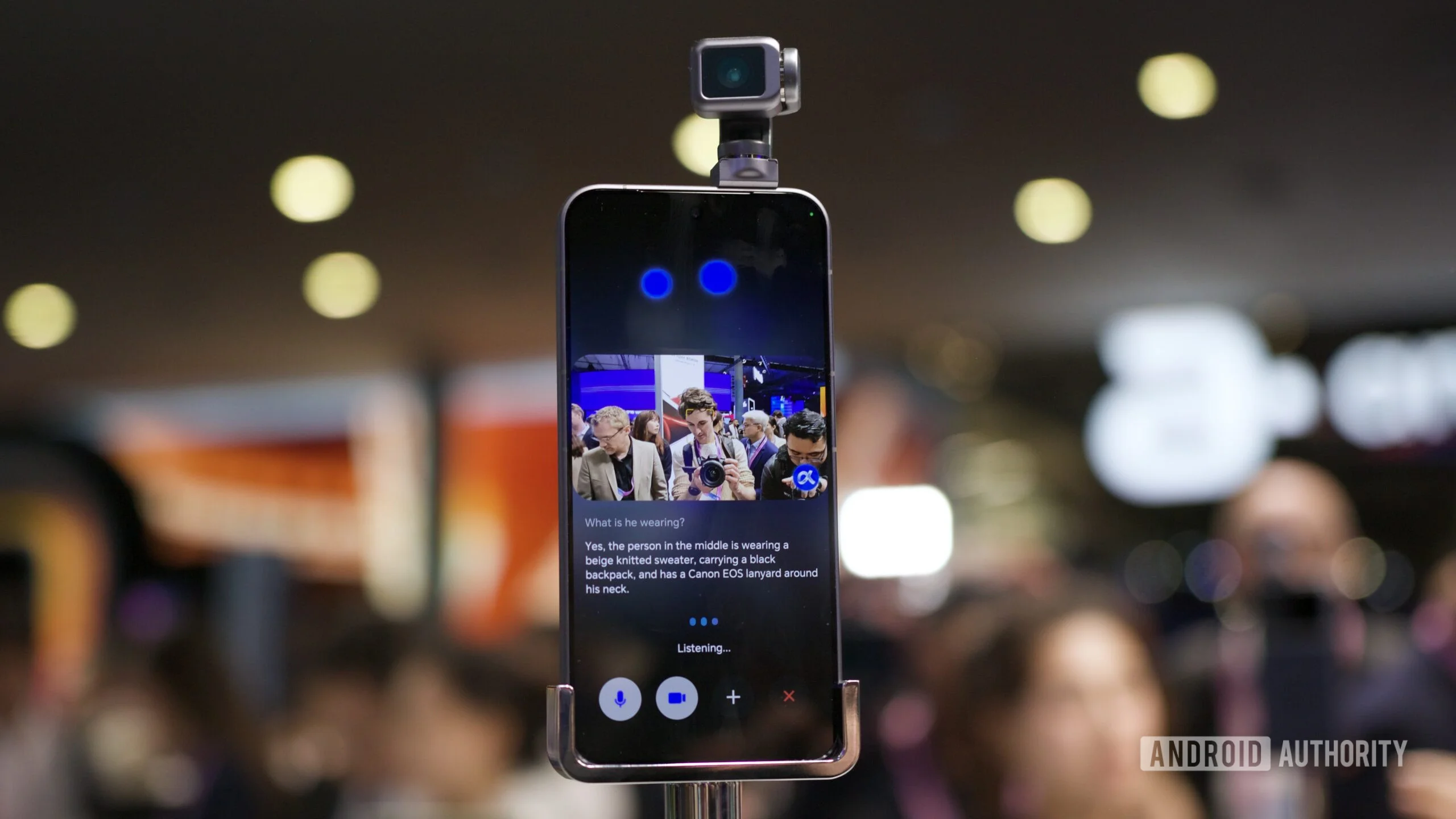 I saw the HONOR Robot Phone at MWC 2026, and it’s unlike any other Android phone